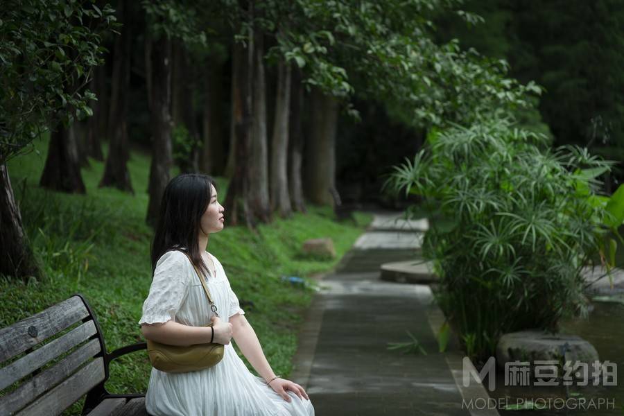 清新模特