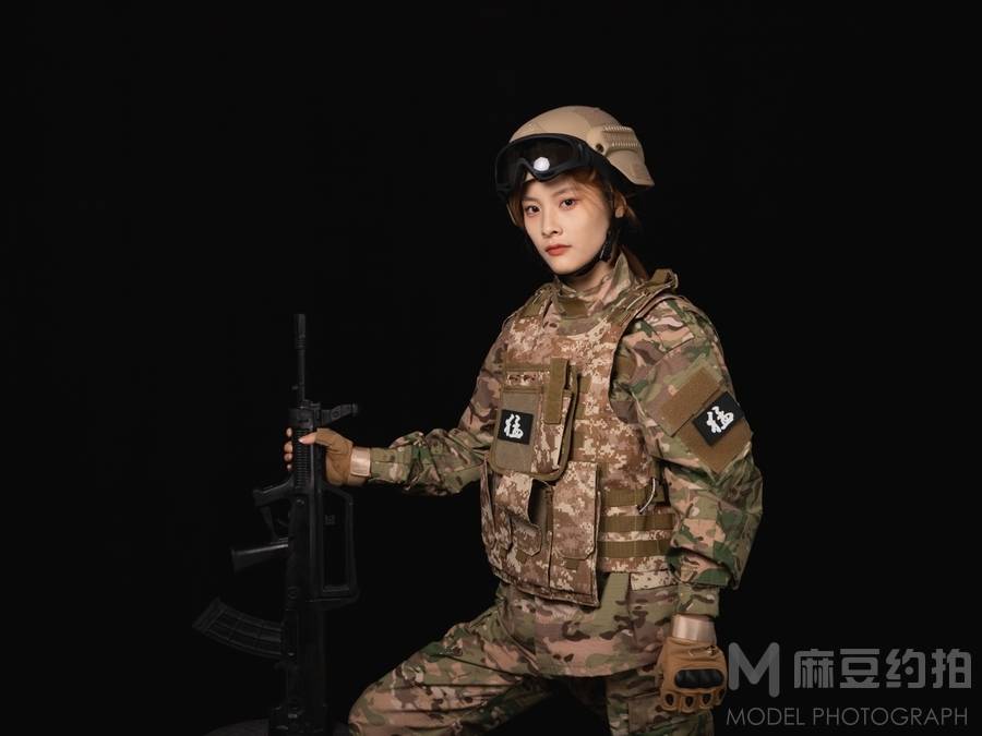 清新模特
