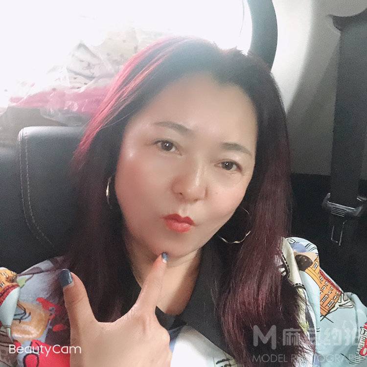 纪实模特