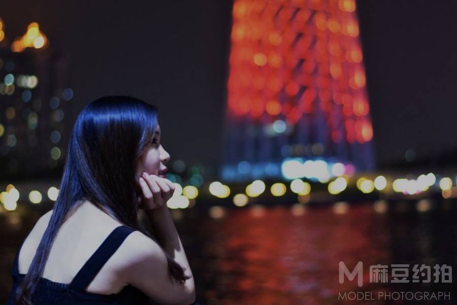 夜景模特