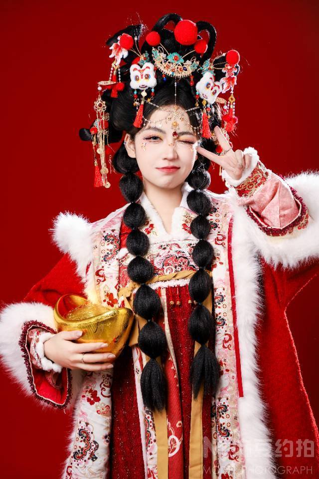 汉服模特