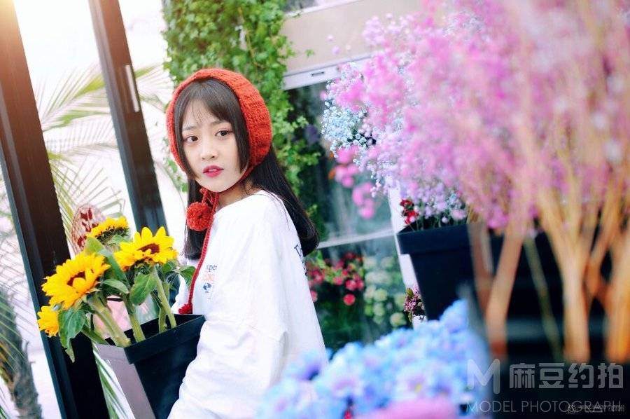 情绪模特