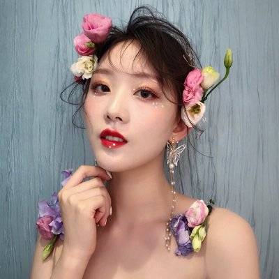 妆容模特