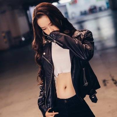 黑白模特