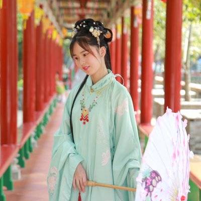 汉服模特