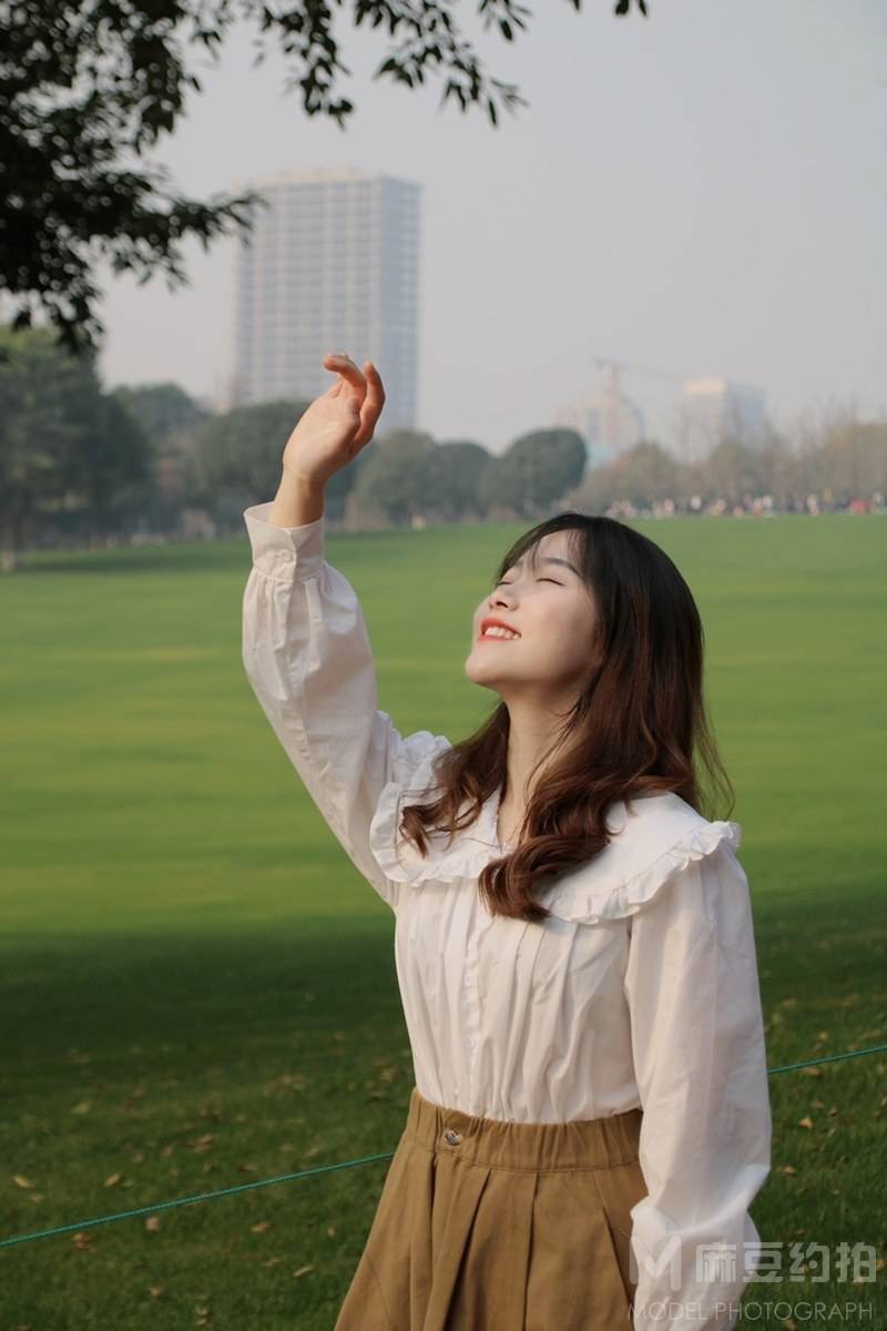 清新模特