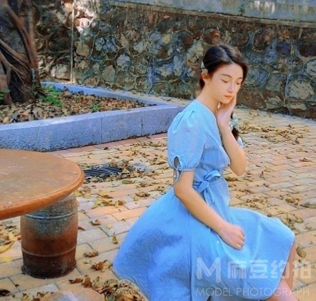 清新模特