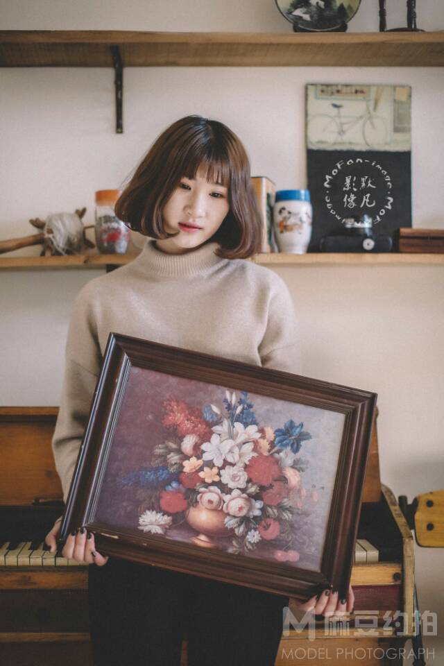 情绪模特