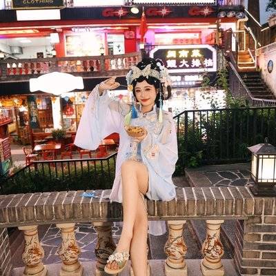汉服模特
