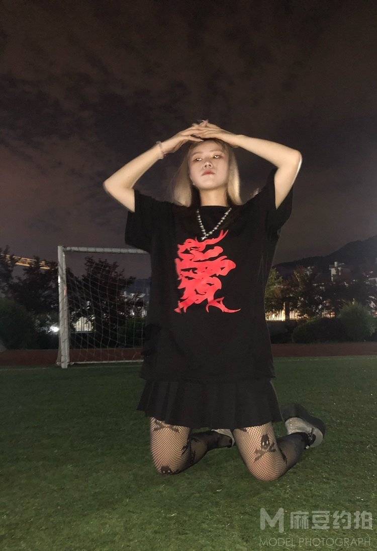 夜景模特