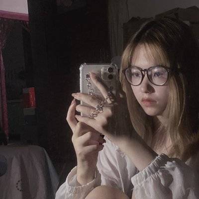 黑白模特