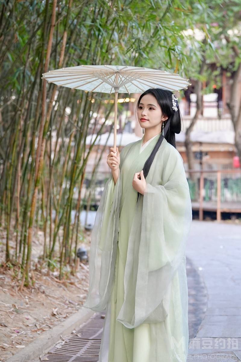 清新模特