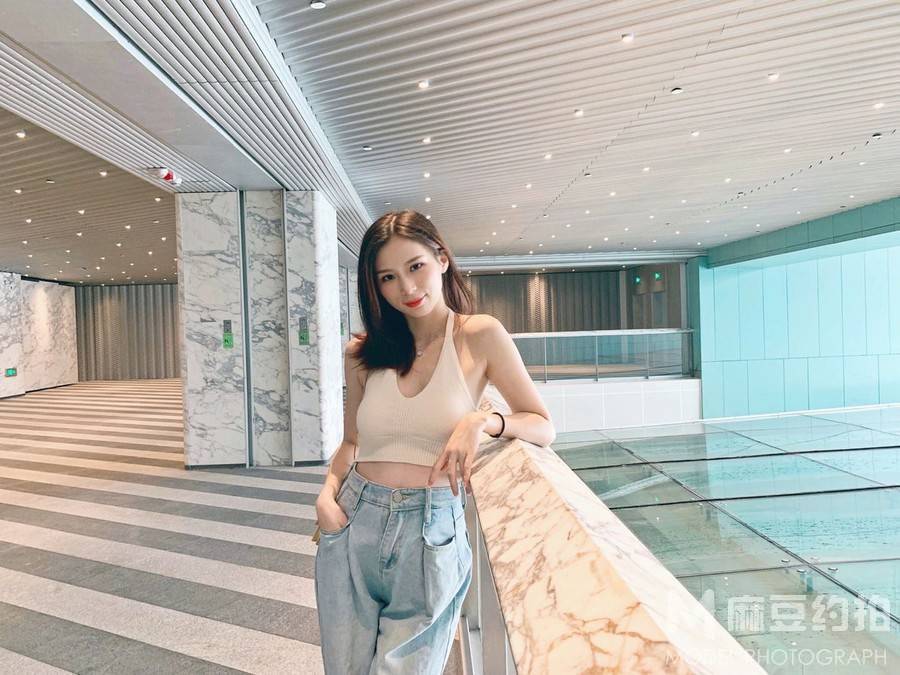 黑白模特