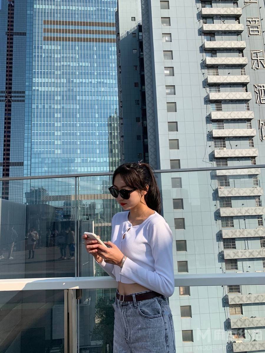校园模特