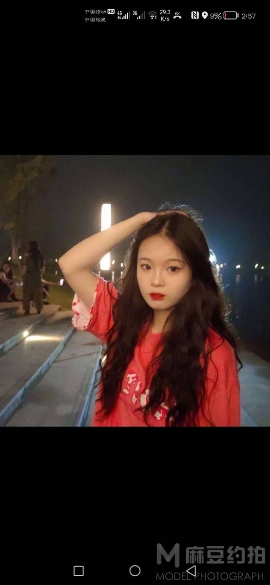 夜景模特