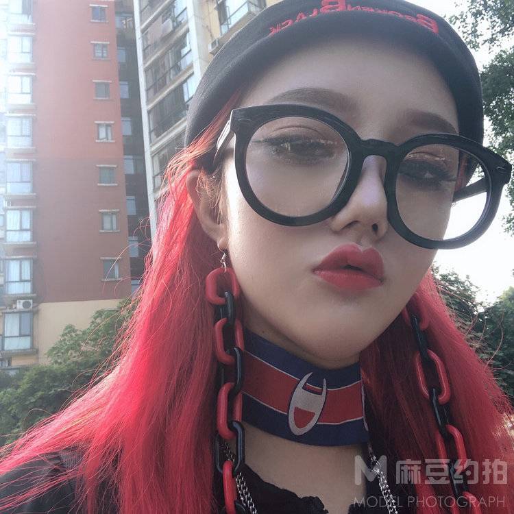 暗黑模特