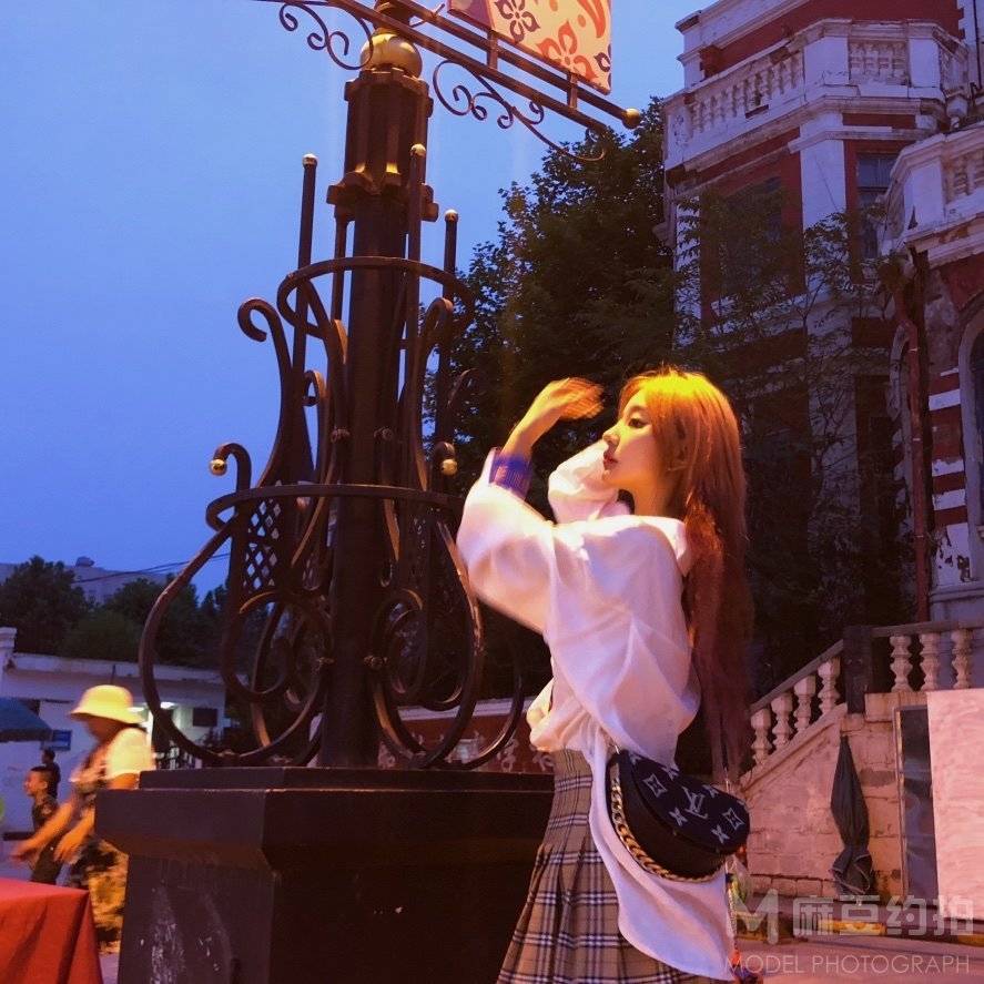 妆容模特