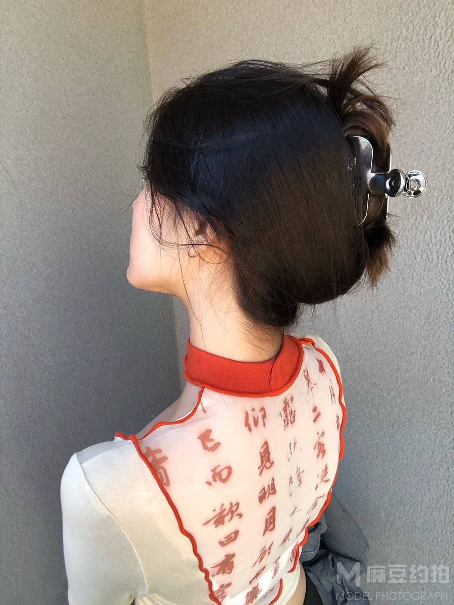情绪模特