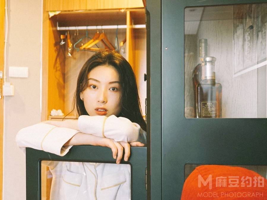 胶片模特