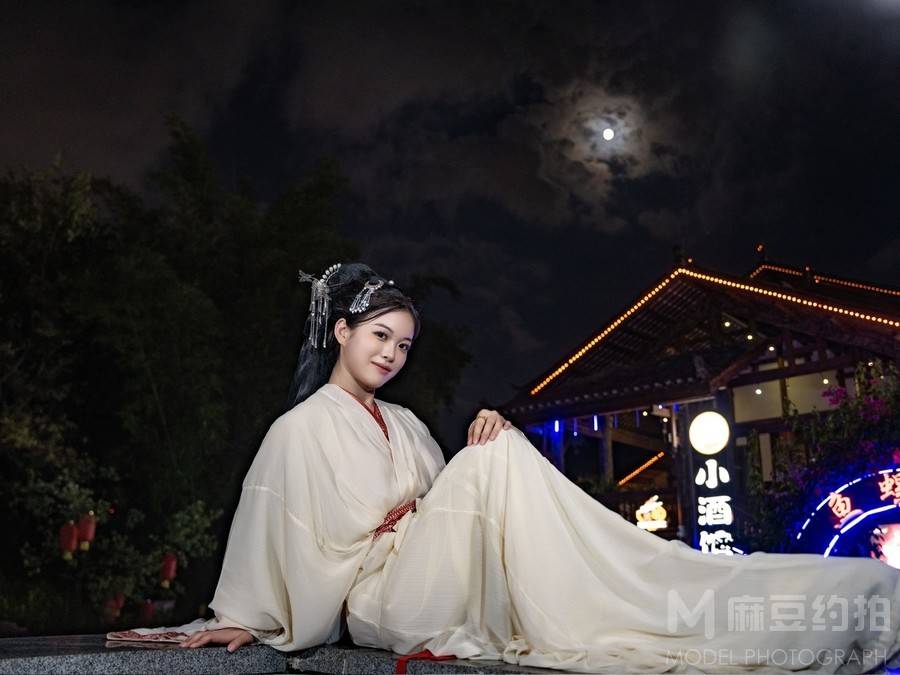 夜景模特