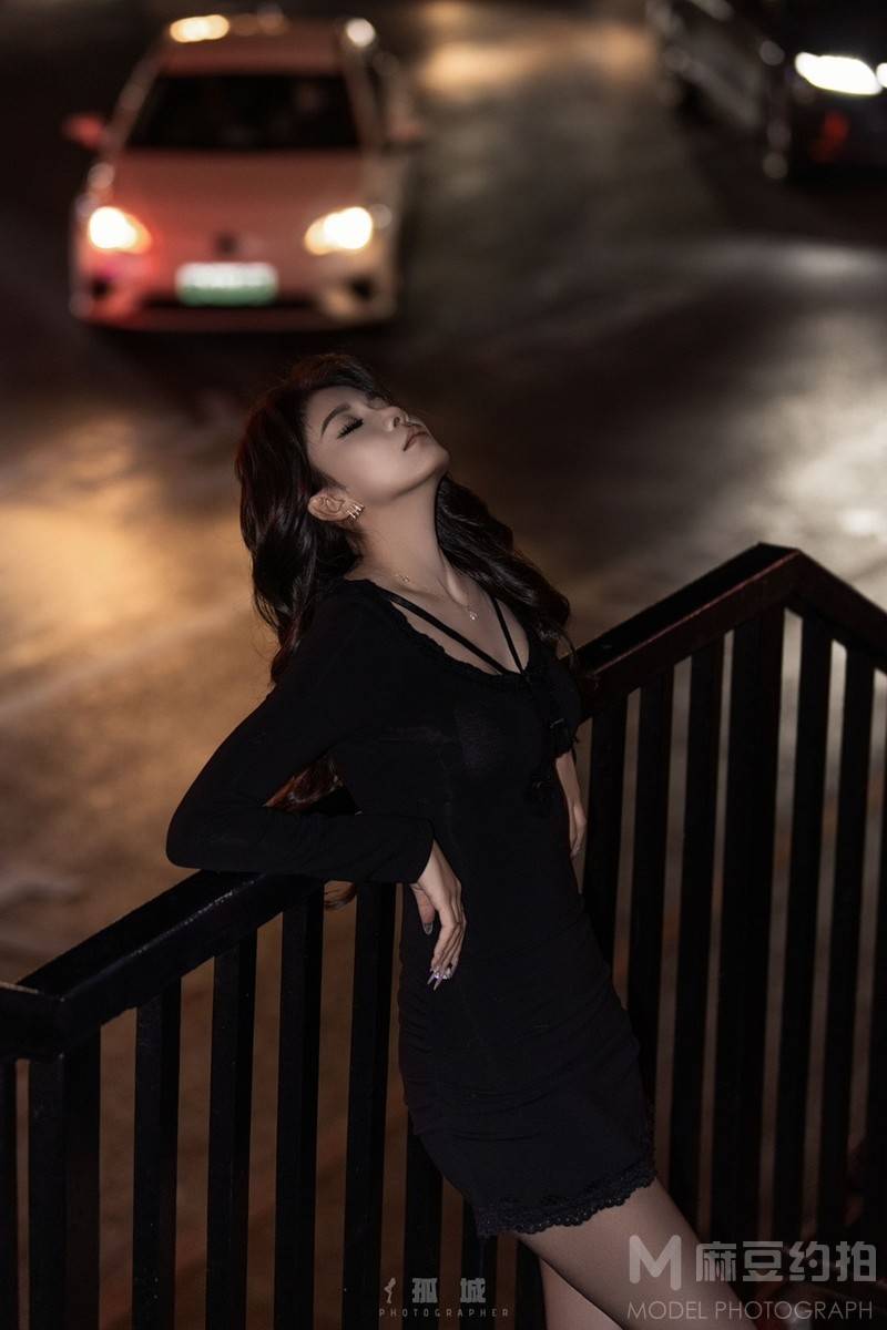 夜景模特