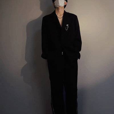 黑白模特