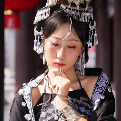 情绪模特