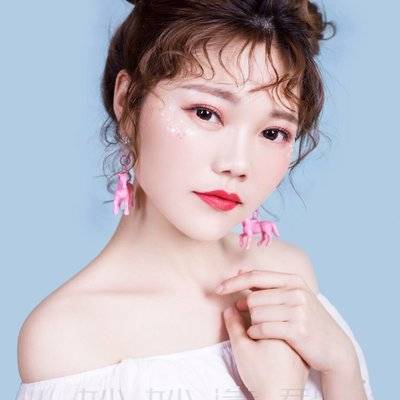 妆容模特