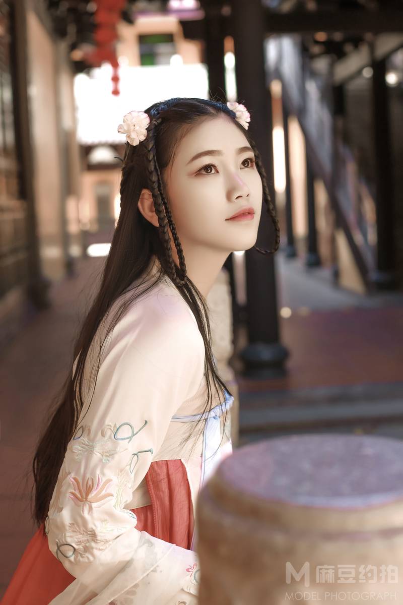 汉服模特