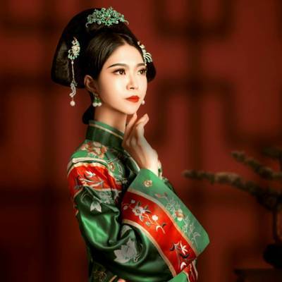 汉服模特
