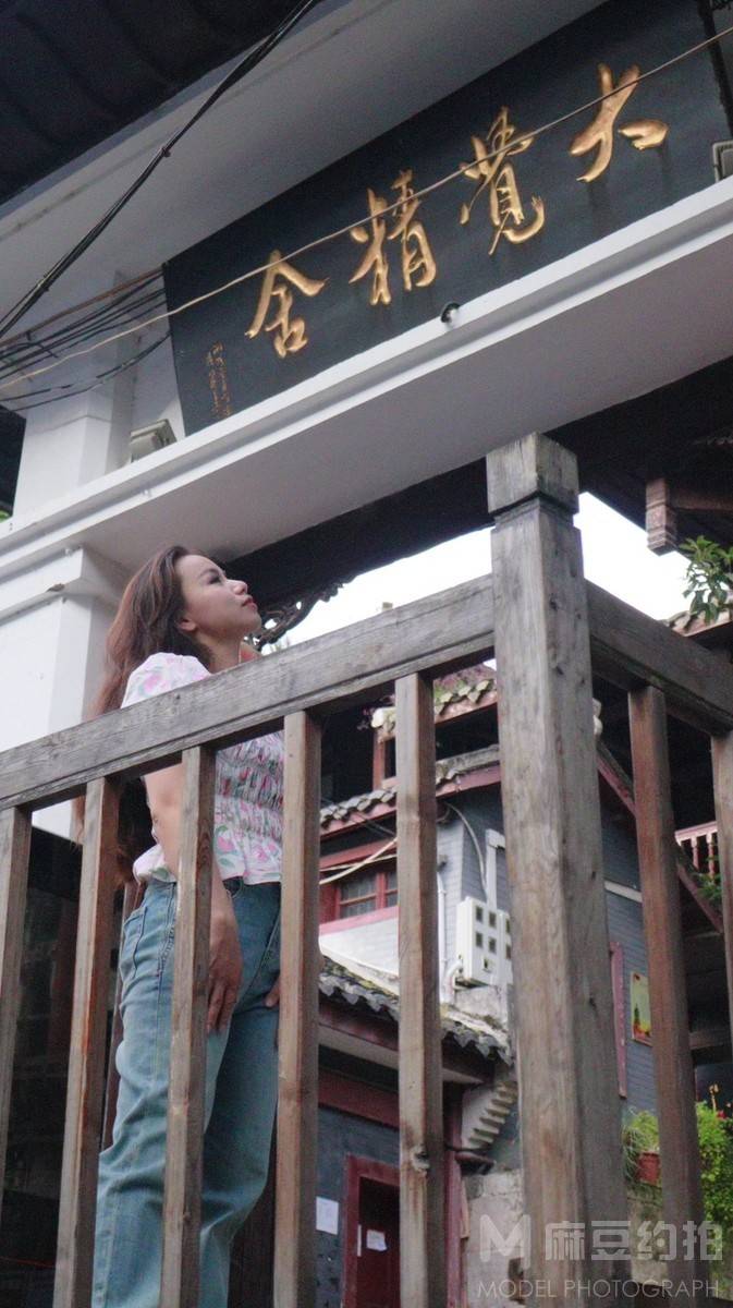 宝丽来模特