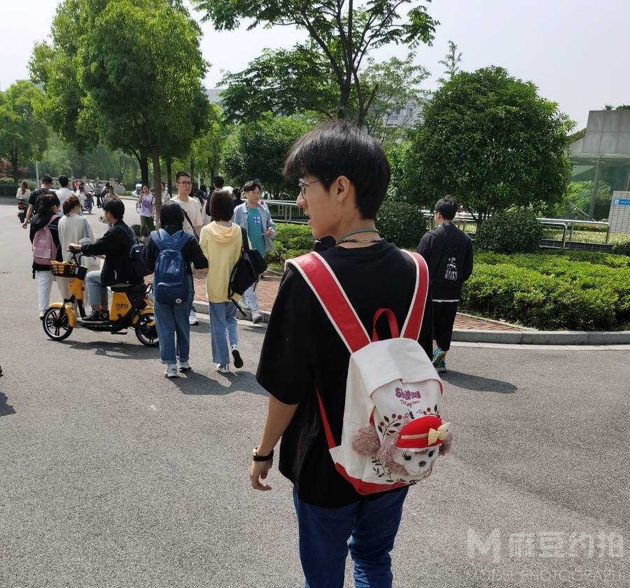 校园模特