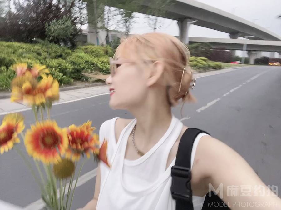黑白模特