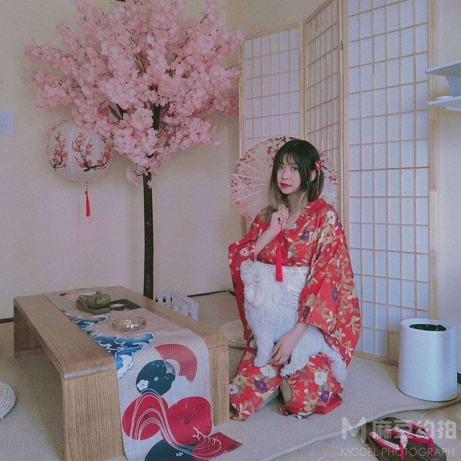 妆容模特