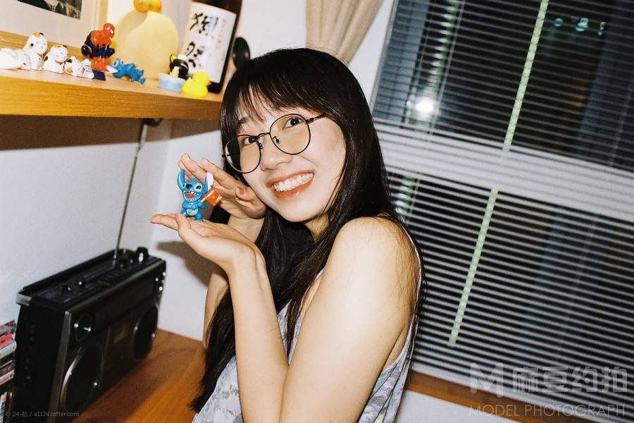 胶片模特