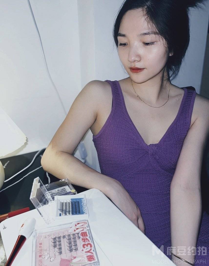胶片模特