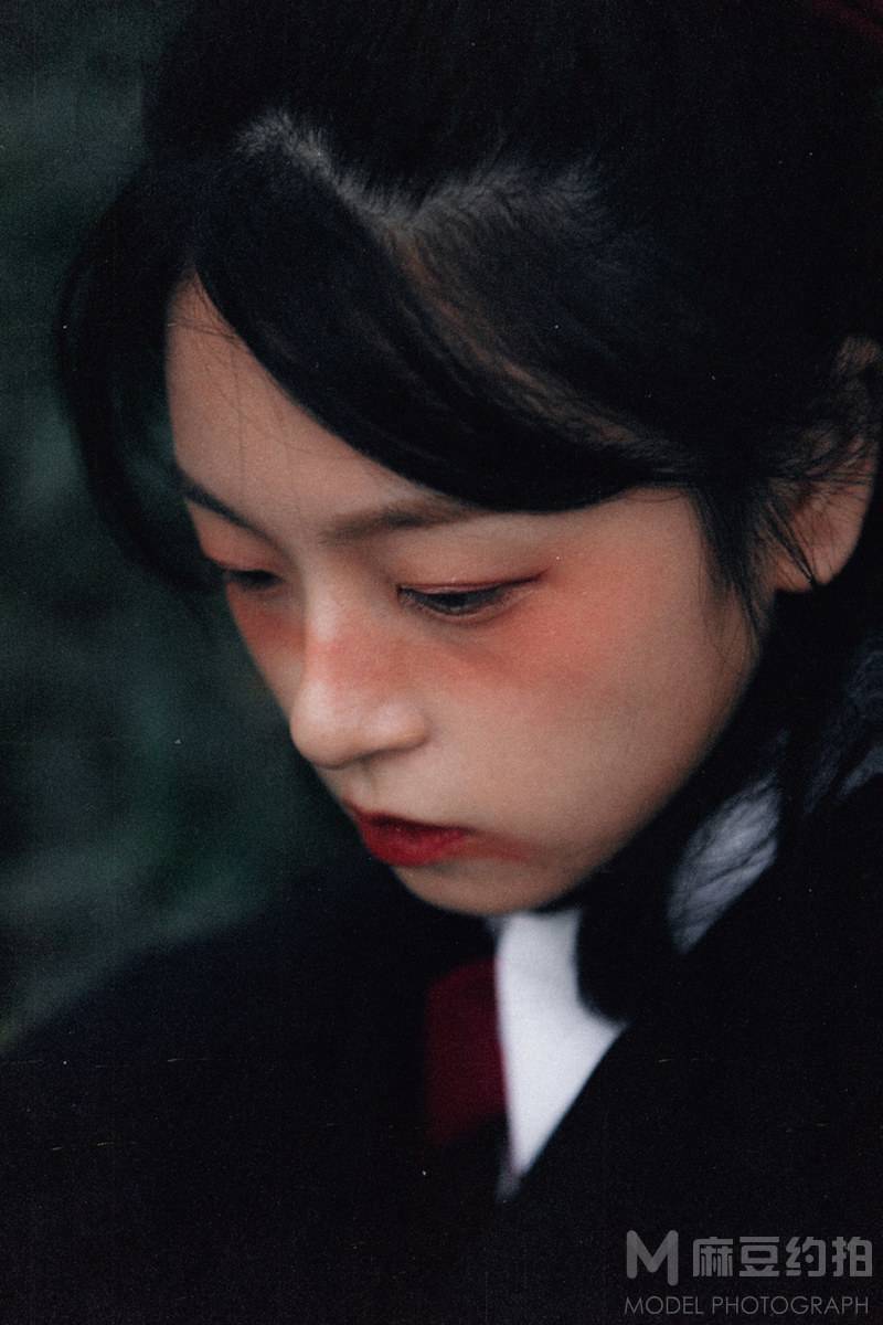 情绪模特