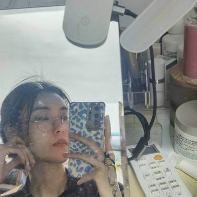 黑白模特