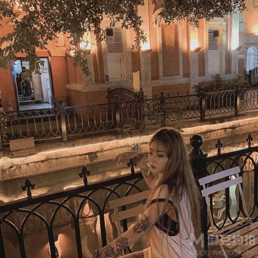 暗黑模特