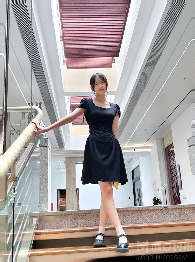 校园模特