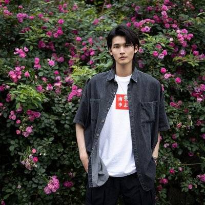 黑白模特