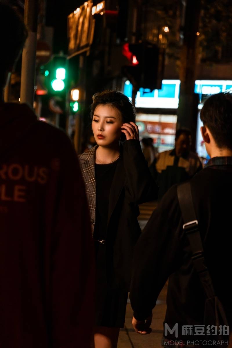 夜景模特