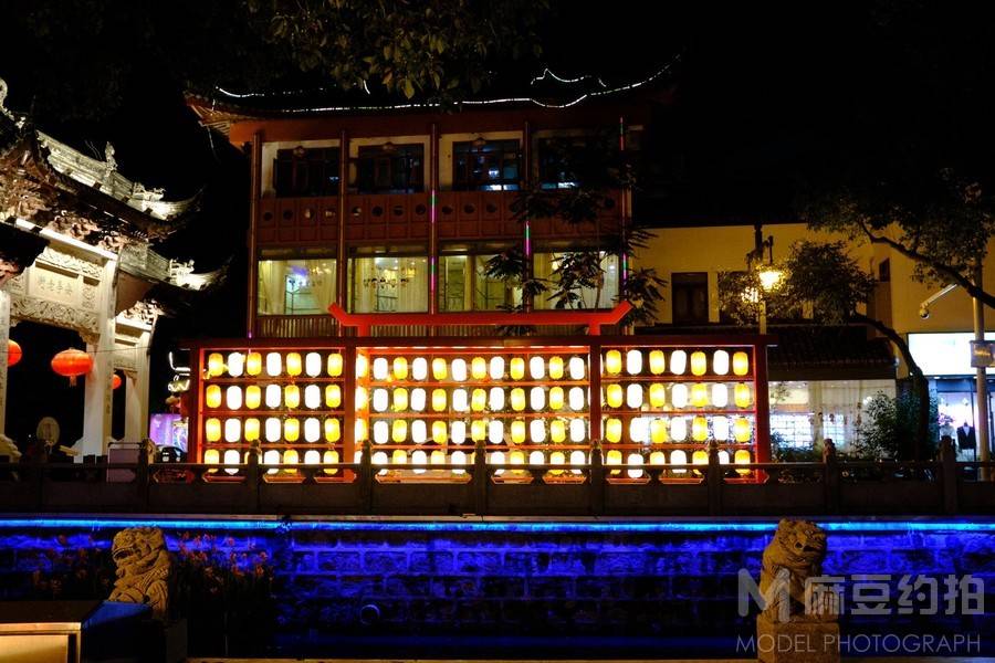 夜景模特