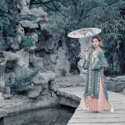 汉服模特