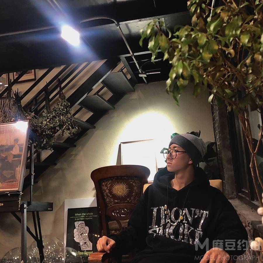 黑白模特