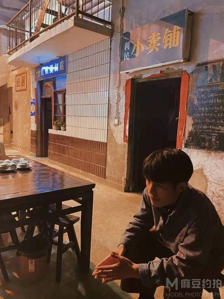 校园模特