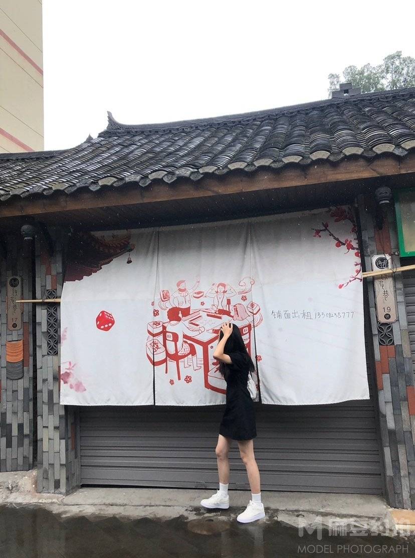 校园模特