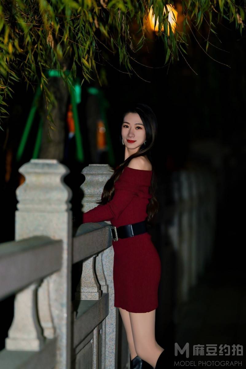 夜景模特