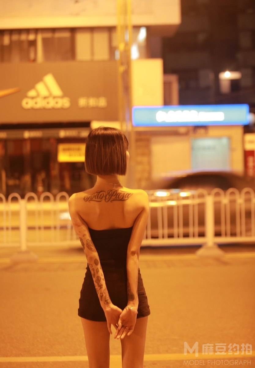 夜景模特