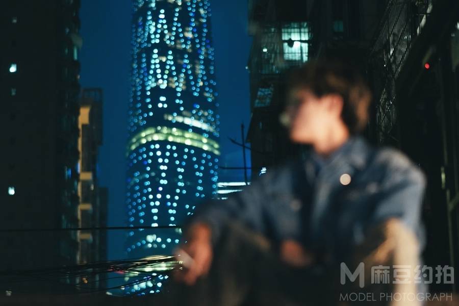 夜景模特